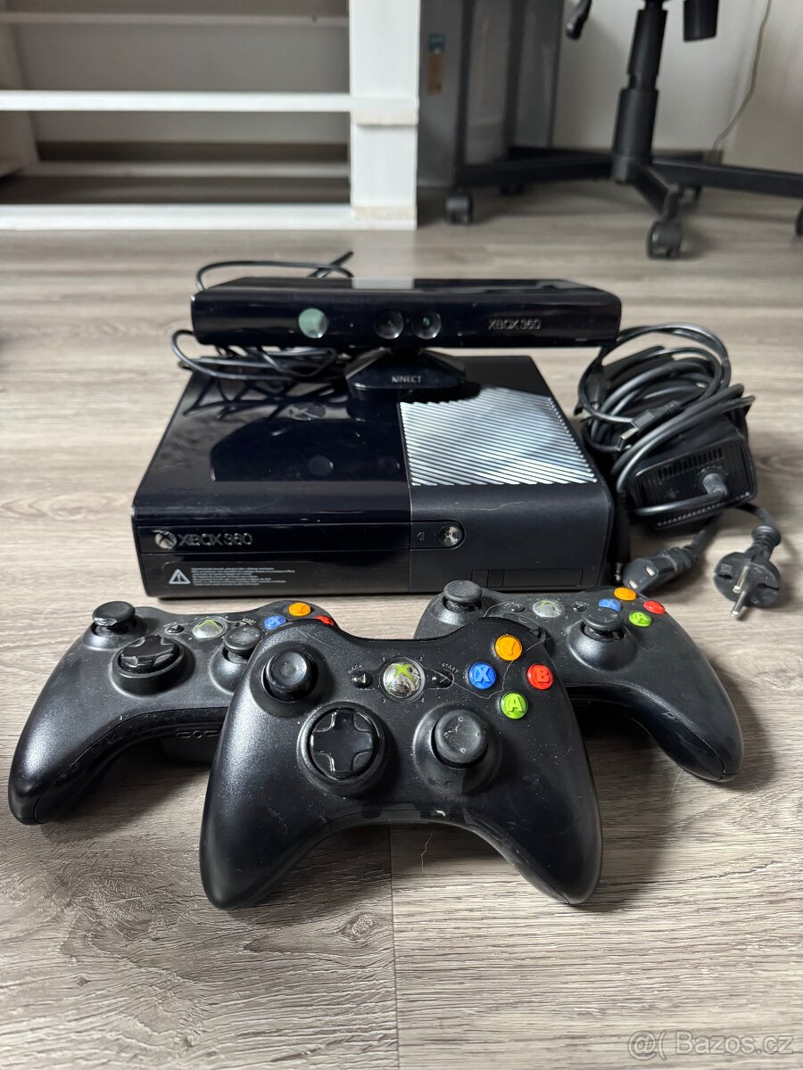 Xbox 360 + kinect a plus ovladače