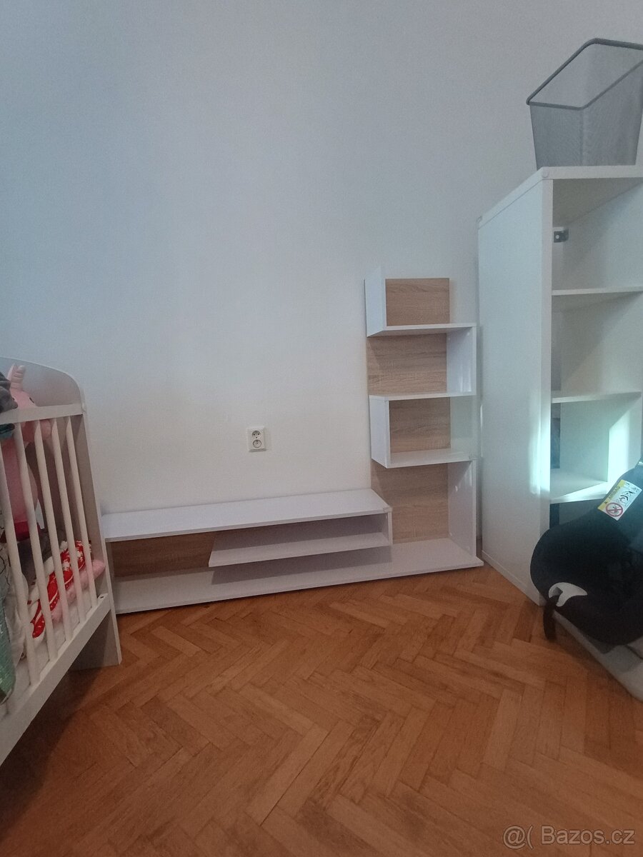 Tv stěna