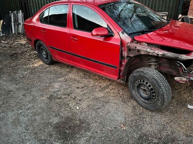 prodám díly škoda octavia 2