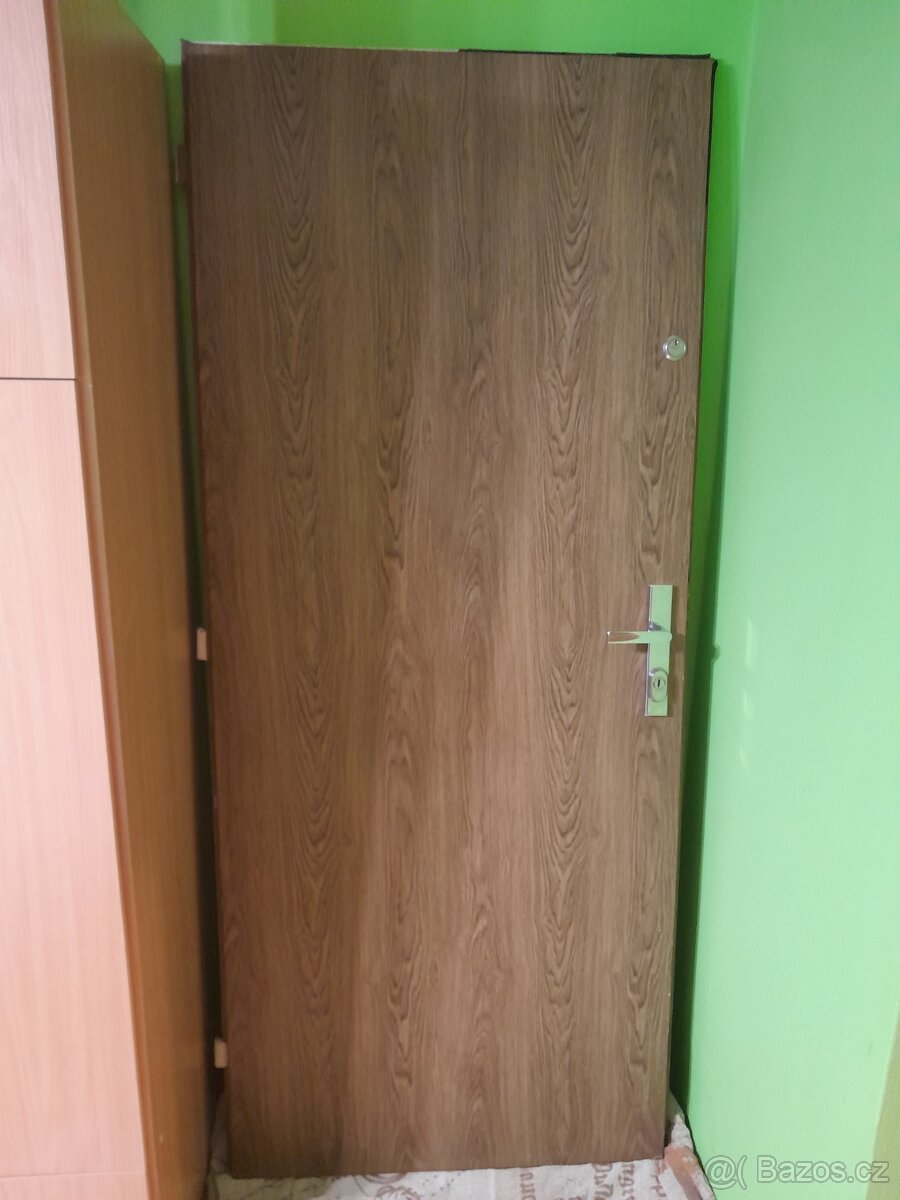 Vstupní dveře 80P