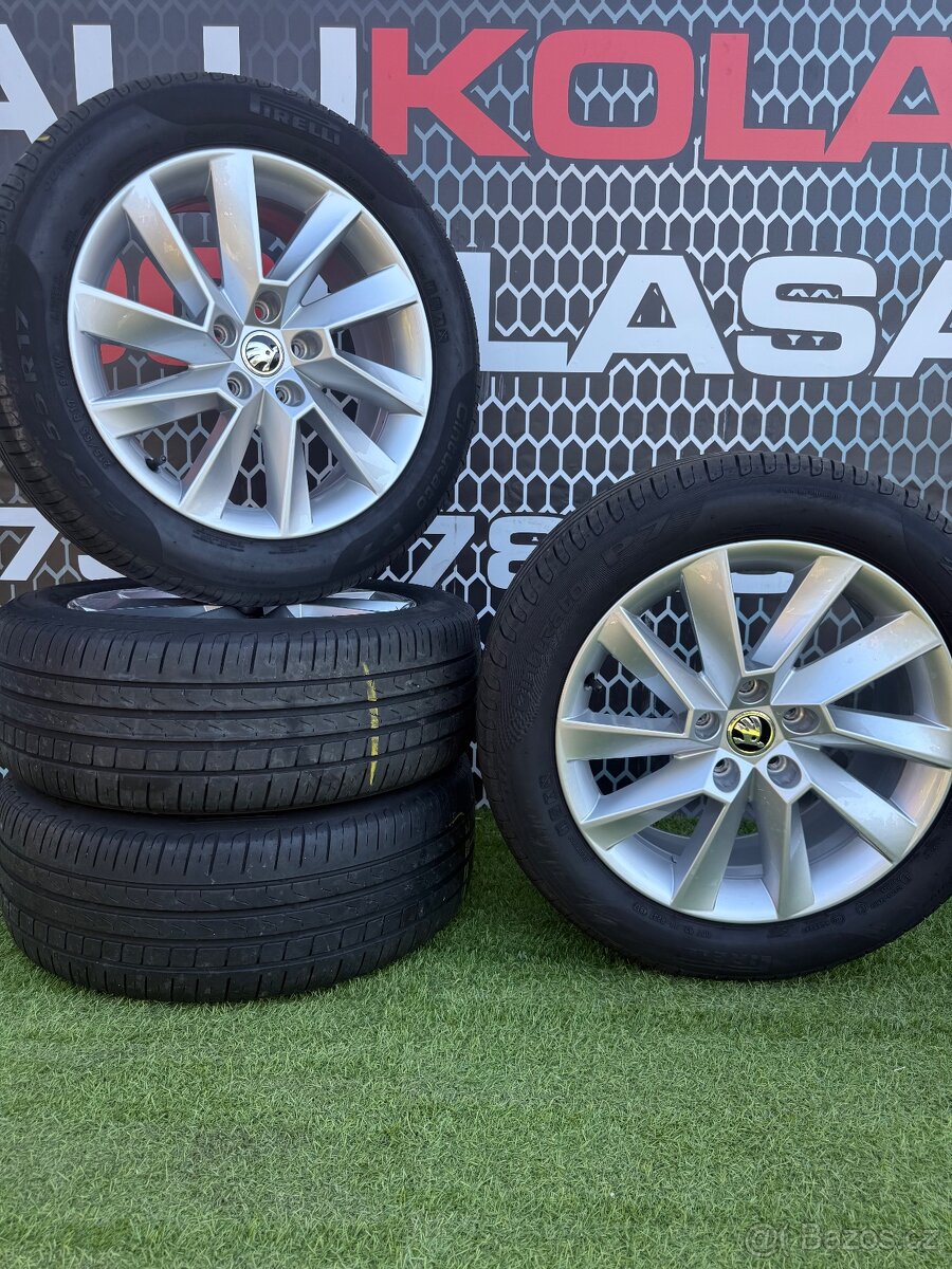 Škoda Superb 3 - 215/55 R17 - LETNí ORIGINÁLNÍ SADA