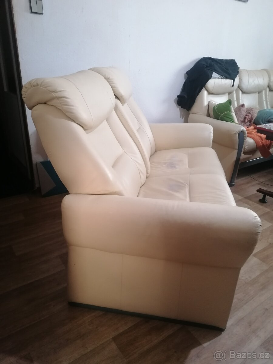 Polohovatelná pohovka pro dva