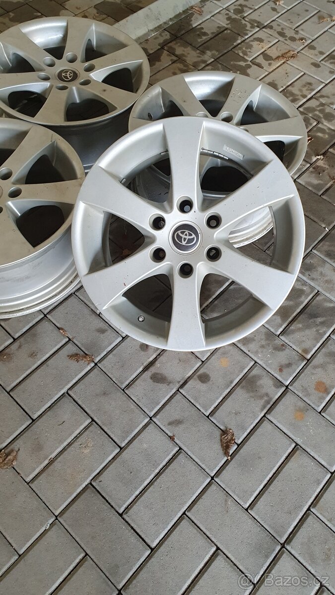 Land Cruiser alu kola 18" et 10