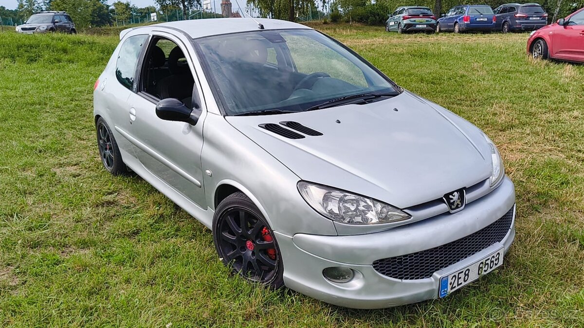 Peugeot 206 GT limitovaná edice 4000 kusů