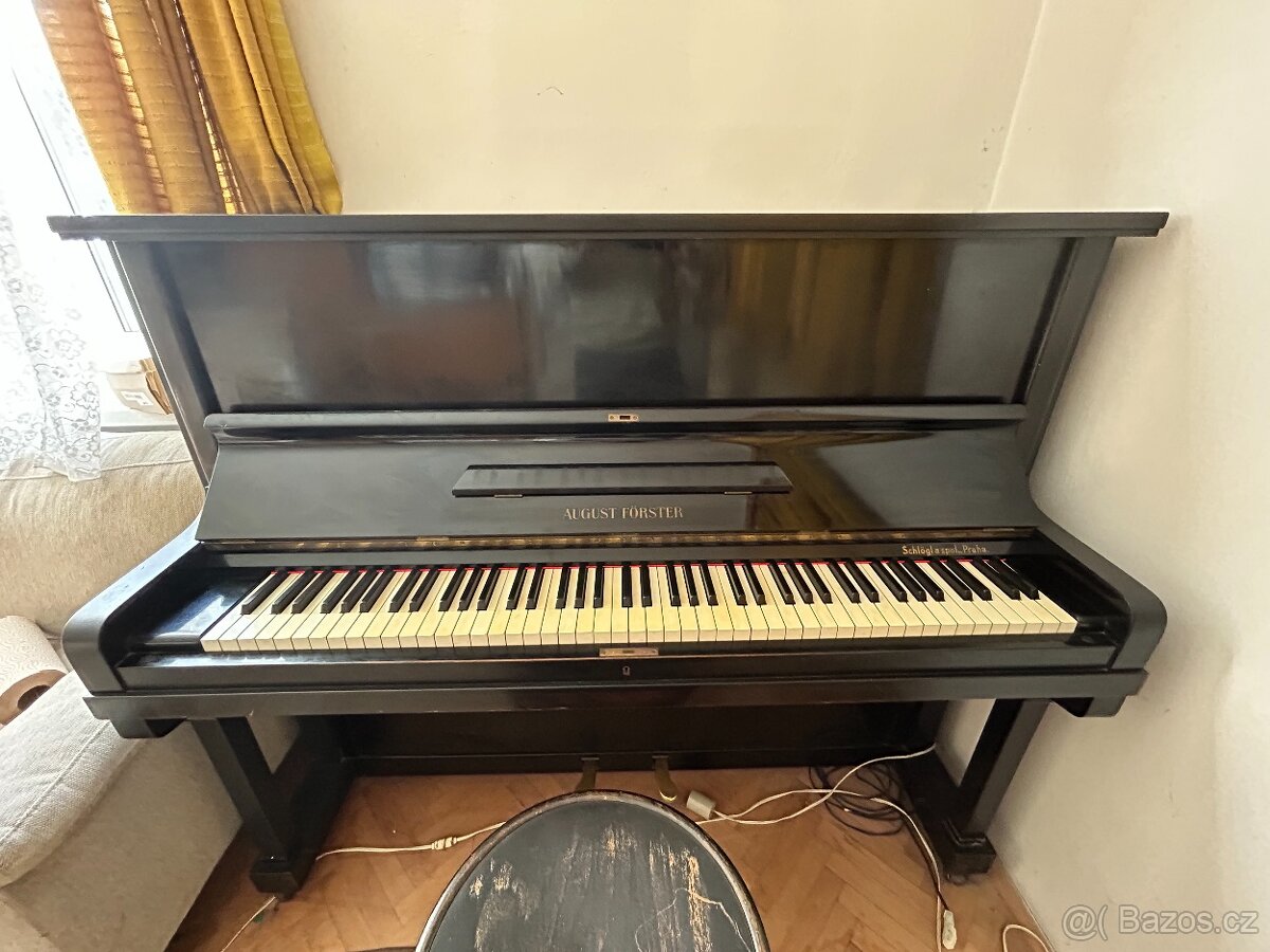 Pianino August Förster, r.v. cca 1930