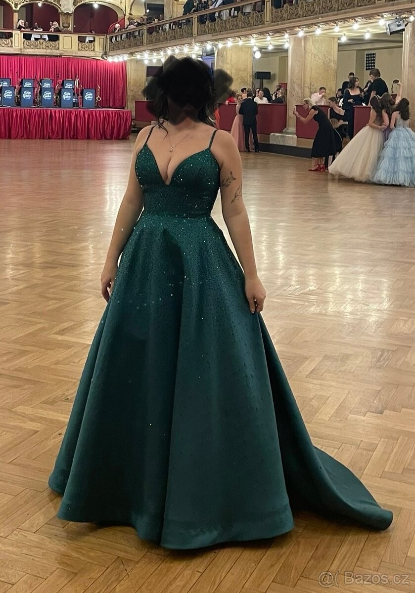 Plesové šaty