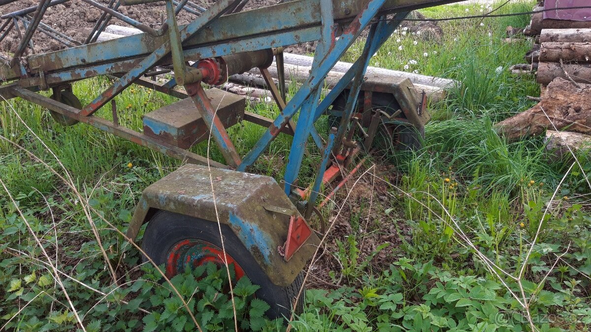 Výsuvný požární žebřík ZD 12