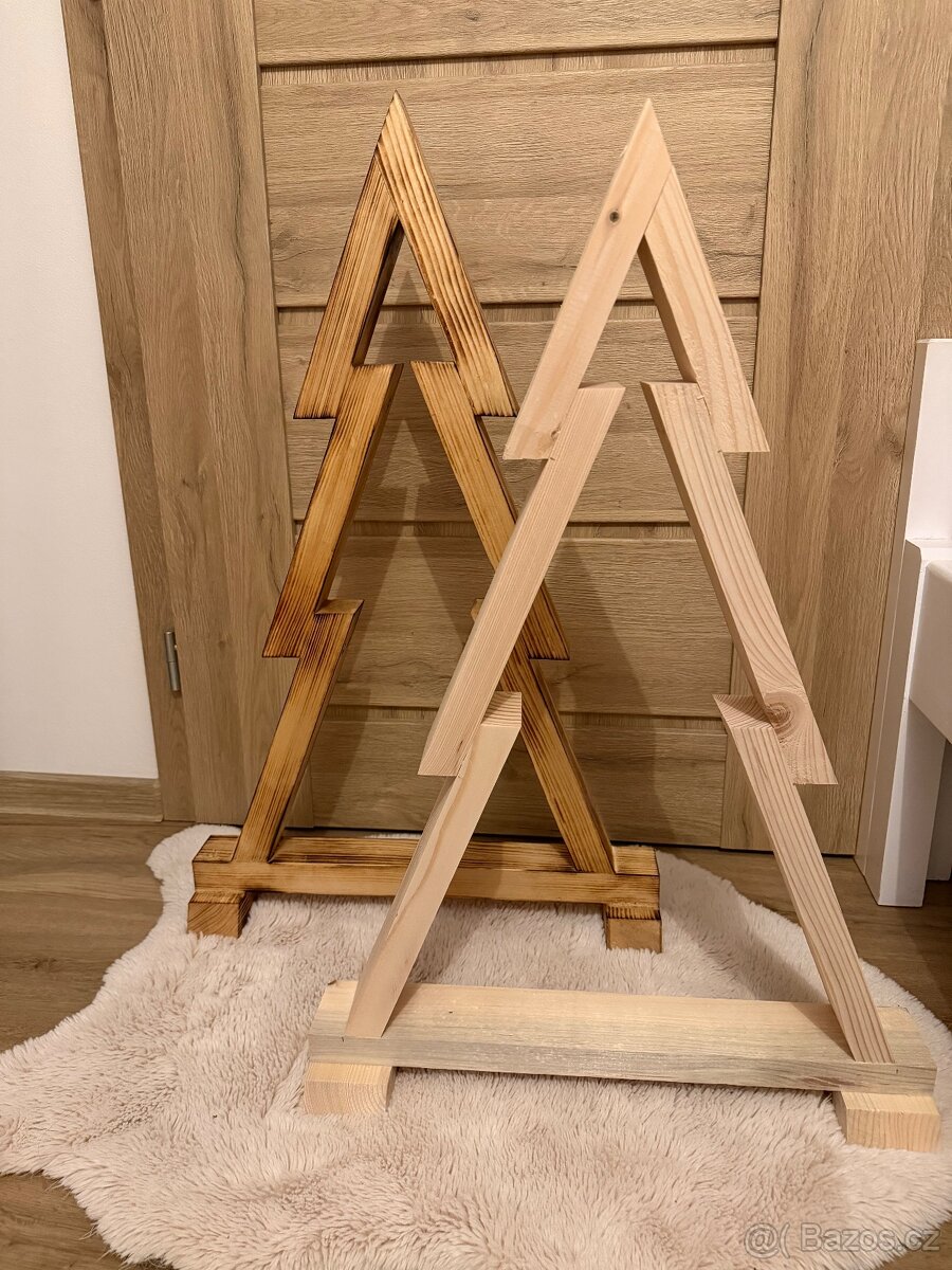 Dřevěný vánoční stromeček