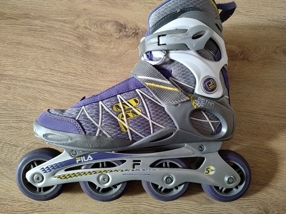 Dámské kolečkové brusle