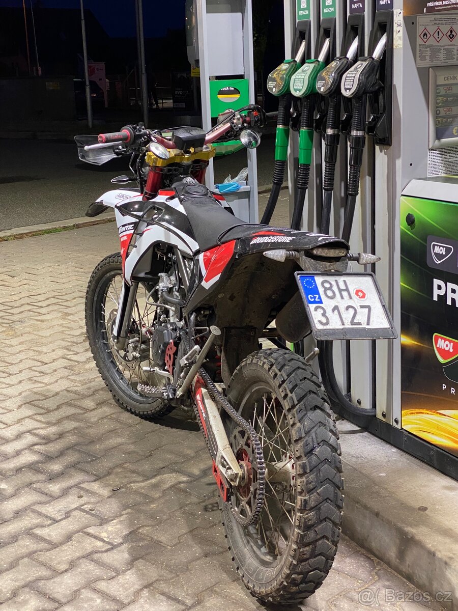 Fantic XEF 125 2024 competition