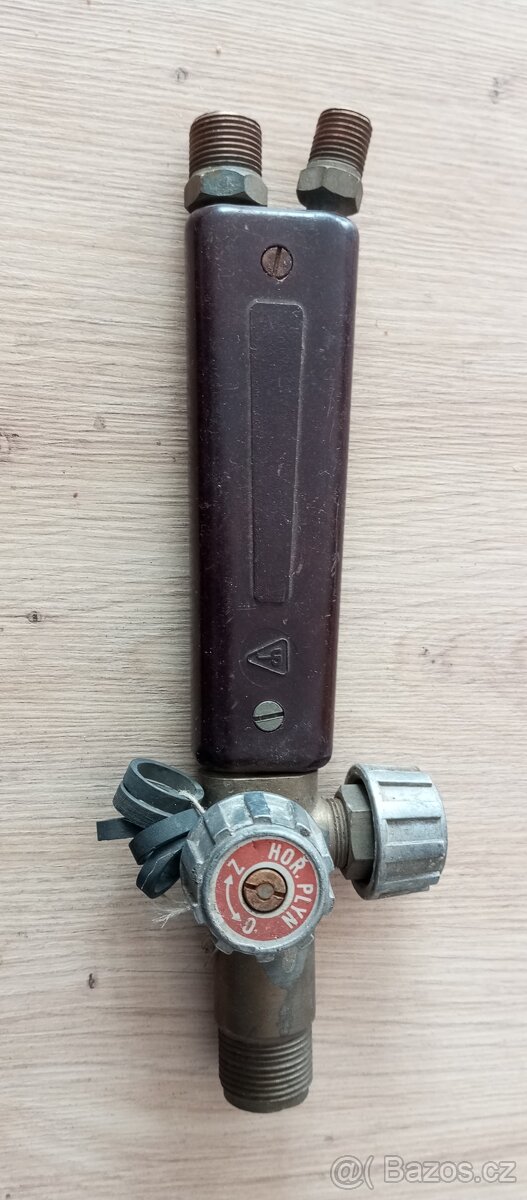 Autogen-rukojeť, pistole