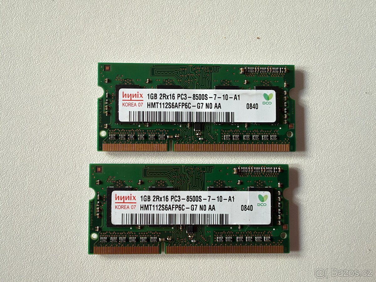 2 GB DDR3 RAM do notebooku (2× 1 GB Hynix PC3-8500S)
