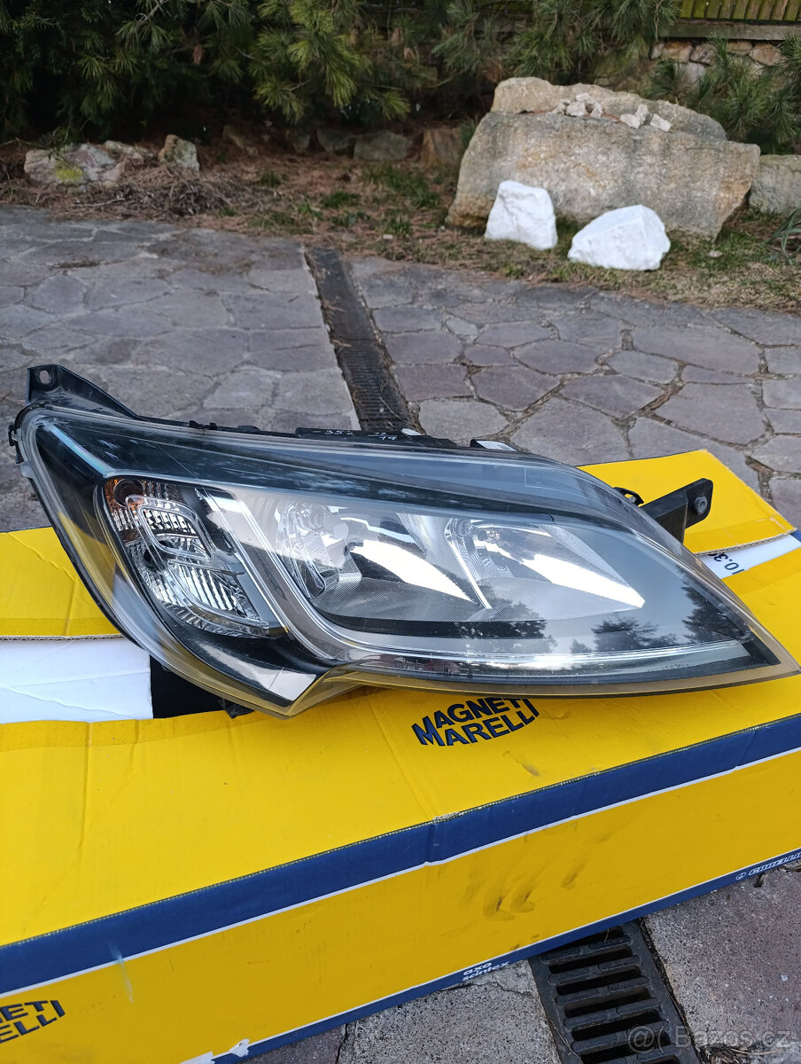 Přední světlo Peugeot Boxer 2015