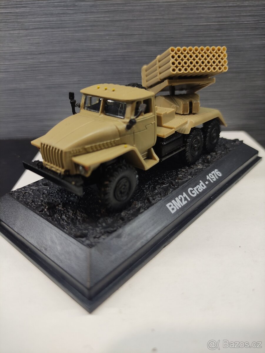 Vojenská technika SSSR 1/72