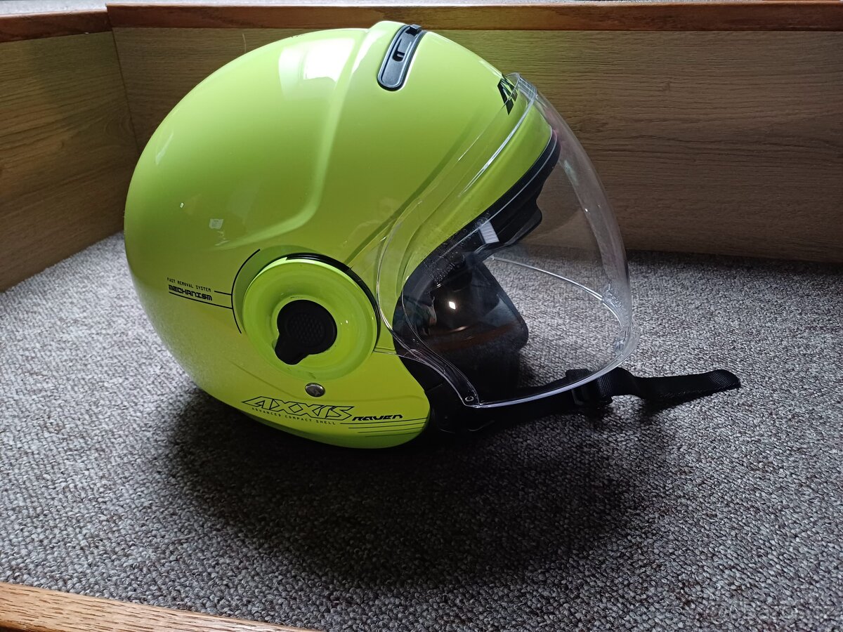 AXXIS helma na scooter