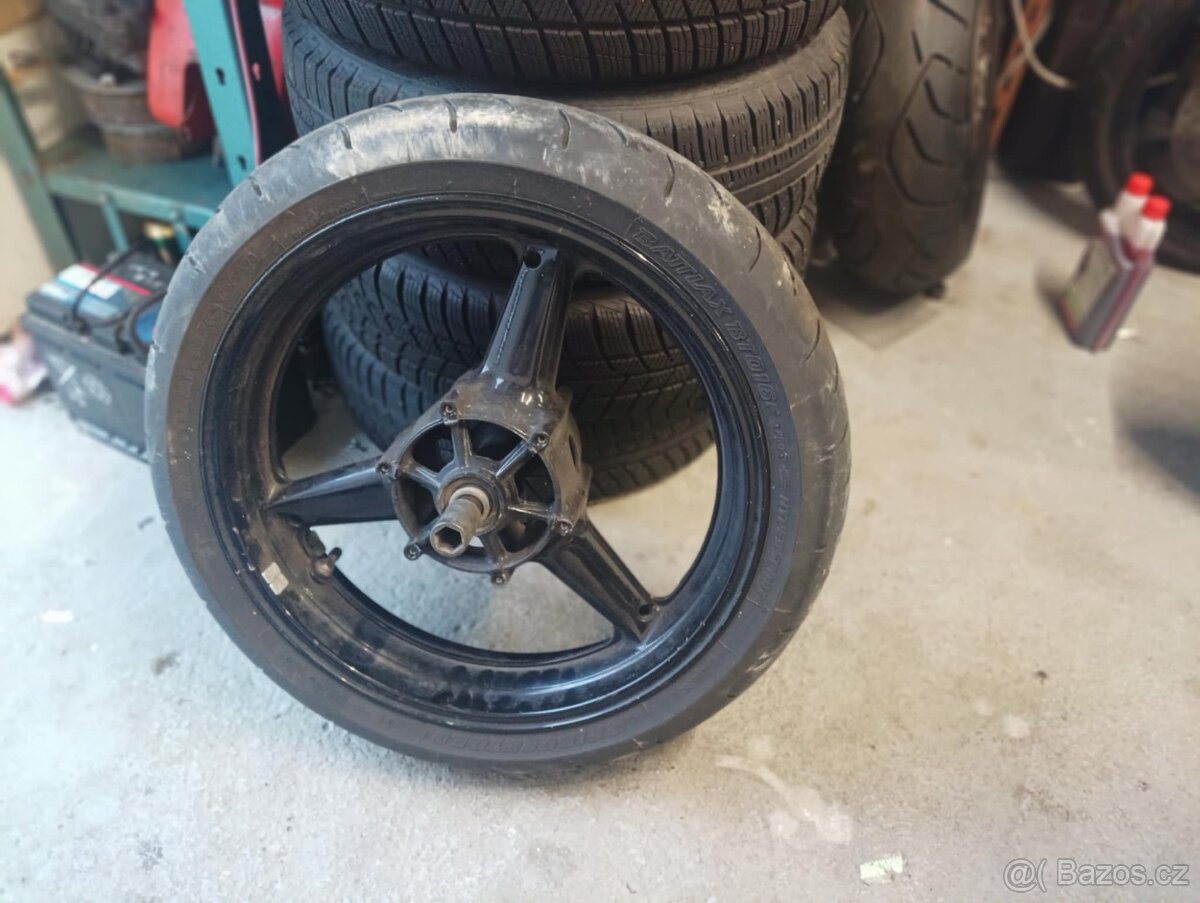 Přední kolo yamaha R6 99 - 02