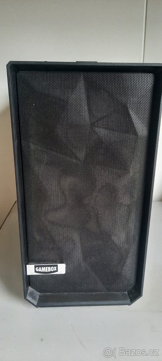 Počítačová skříň Fractal design