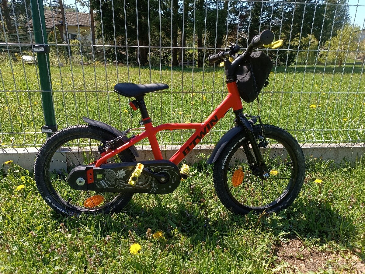 dětské kolo Btwin Racing 900 velikosti 16”