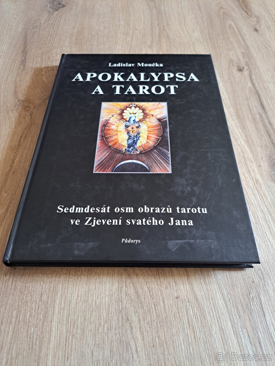Apokalypsa a tarot  ,Moučka