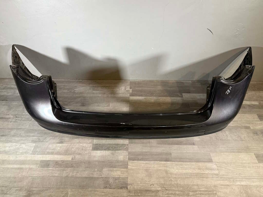 VW PASSAT B6 05-10 nárazník zadní VARINAT/COMBI 4xPDC LC8Z