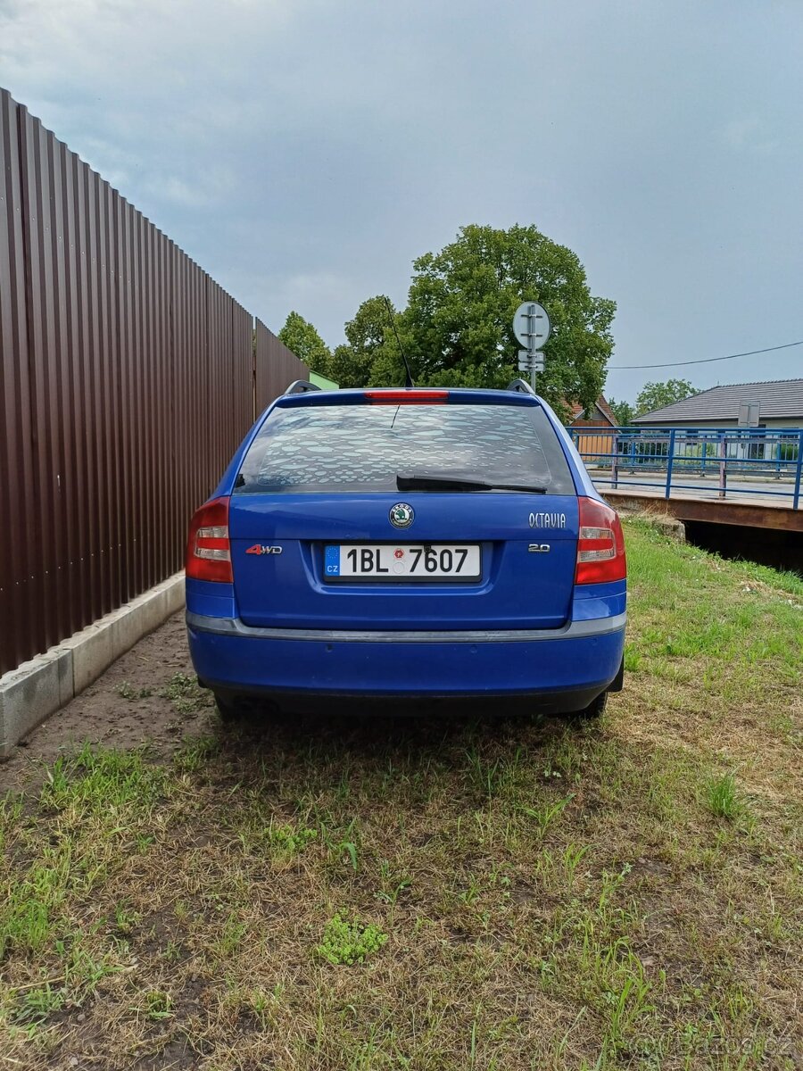 Škoda Octavia Combi 2.0 FSI 4×4 | 150 k | 2004 | ~290 000 km