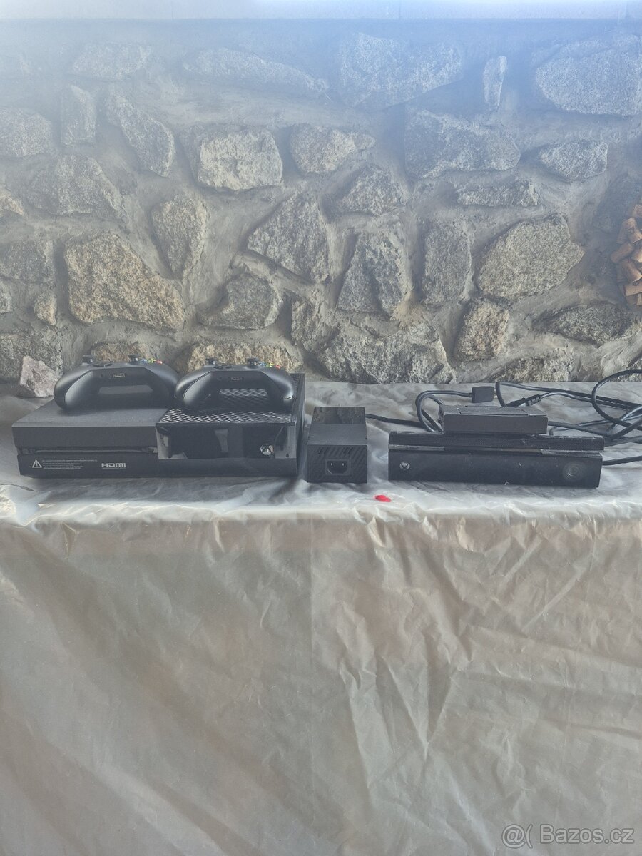Xbox One + Kinect senzor