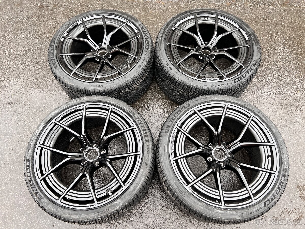 Mercedes R21 Mercedes GT AMG 2door Zimní Michelin