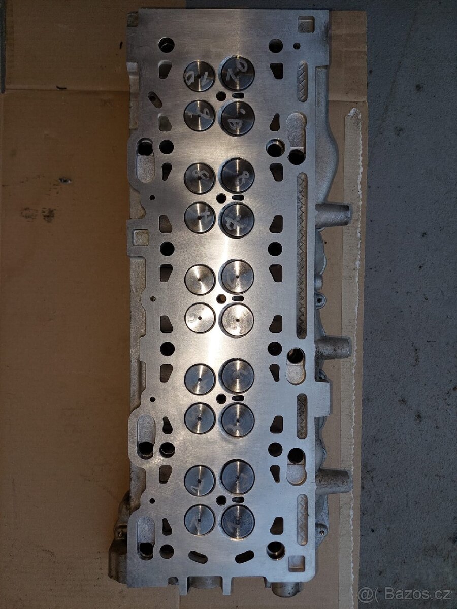 Hlava válců VOLVO 2.4D5,120kW