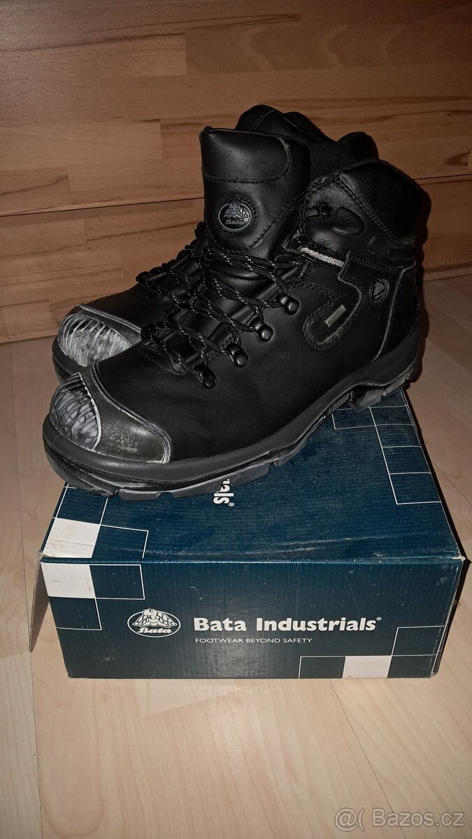 Pracovní obuv Baťa S3 - kotníková