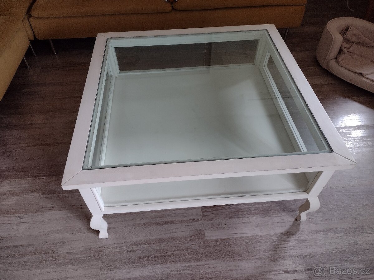 STOLEK KONFERENČNÍ