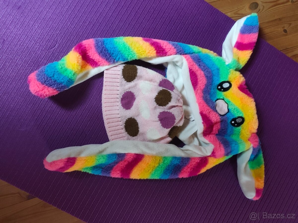 Zimní dívčí čepice