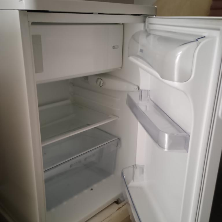 Lednice s mrazákem Zanussi