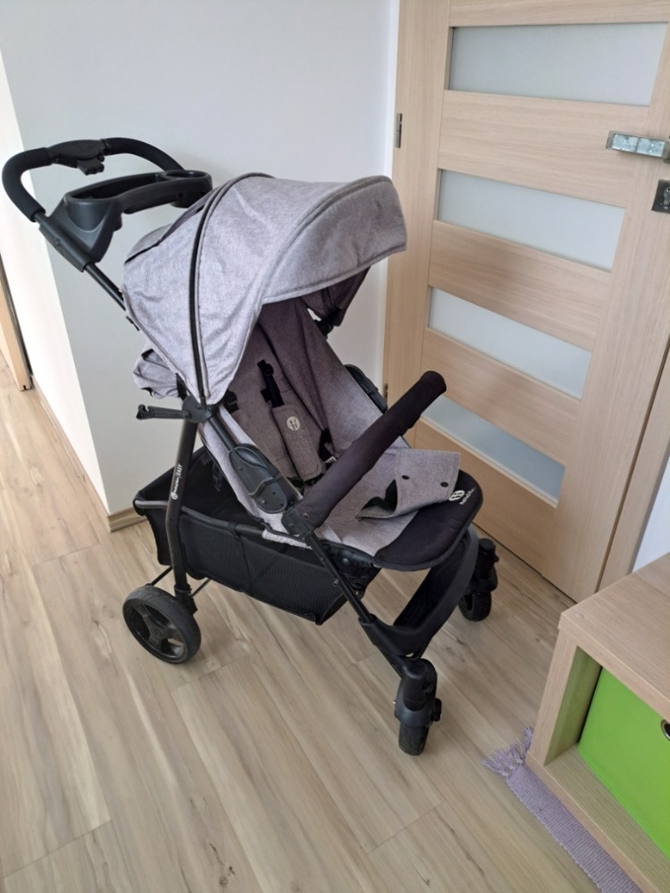 Sportovní kočárek