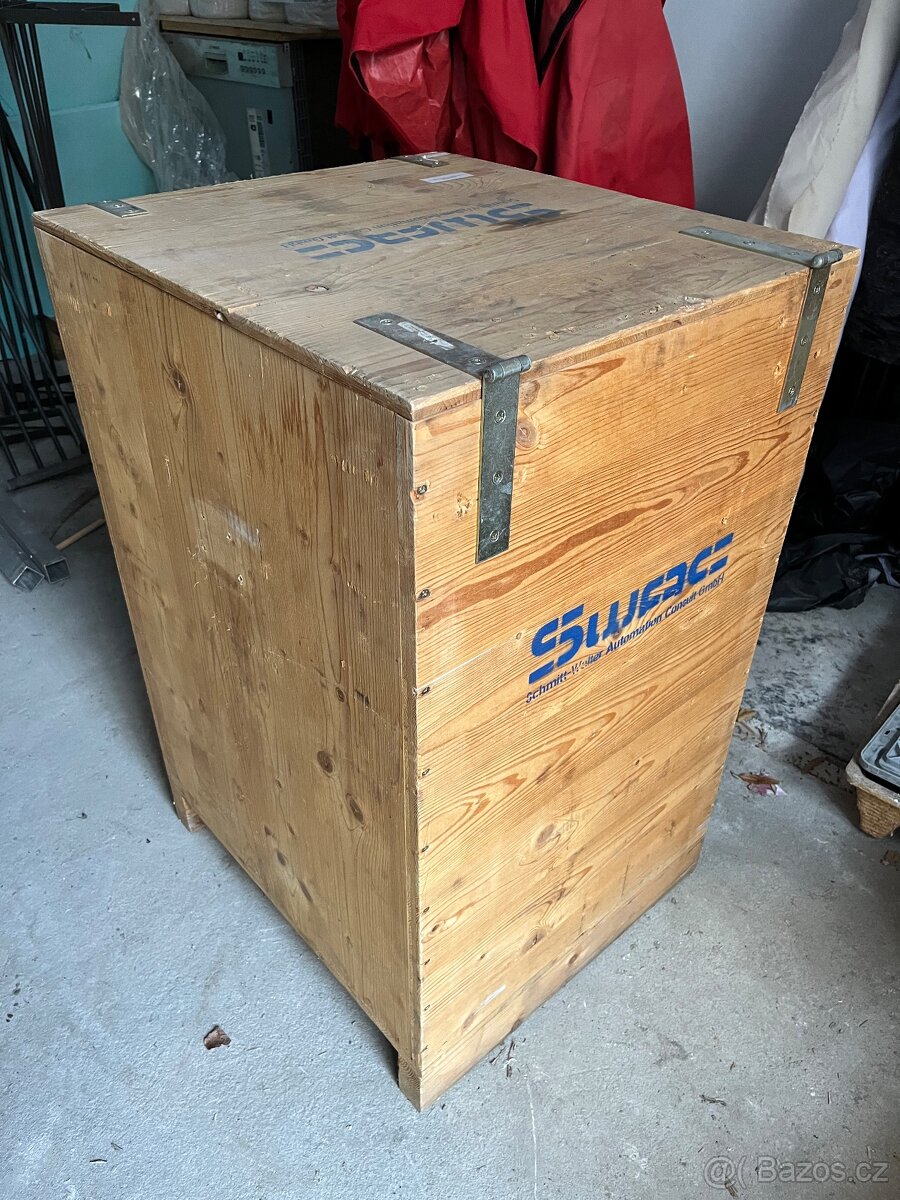 Dřevěná bedna uzavíratelná