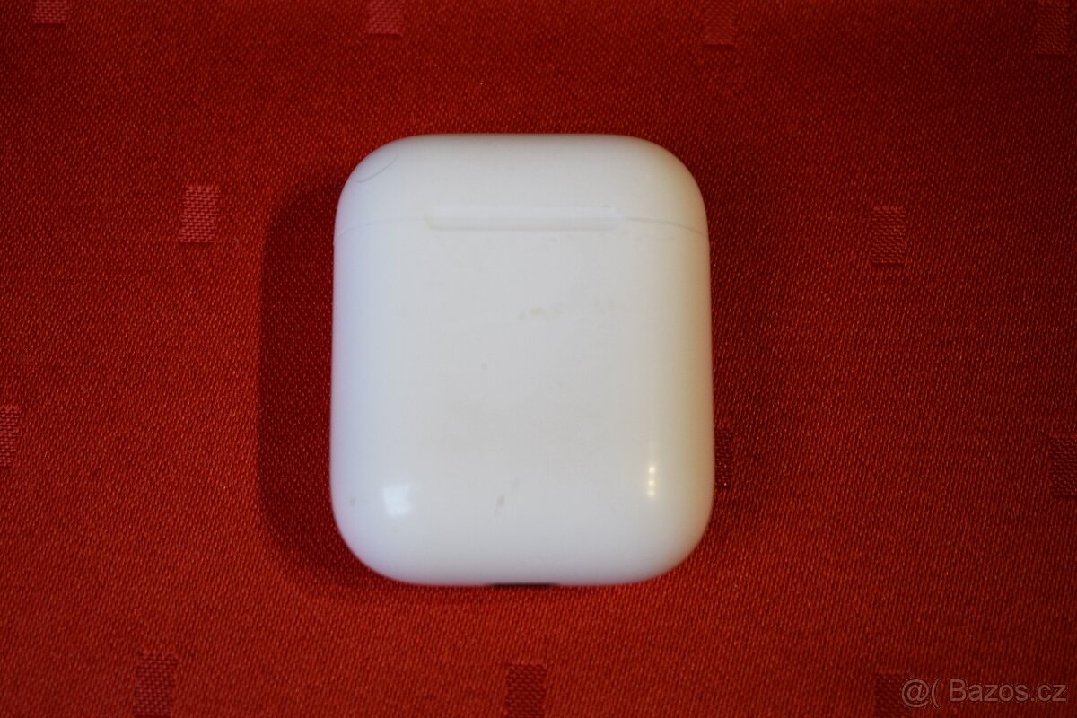 Apple AirPods (1. generace)