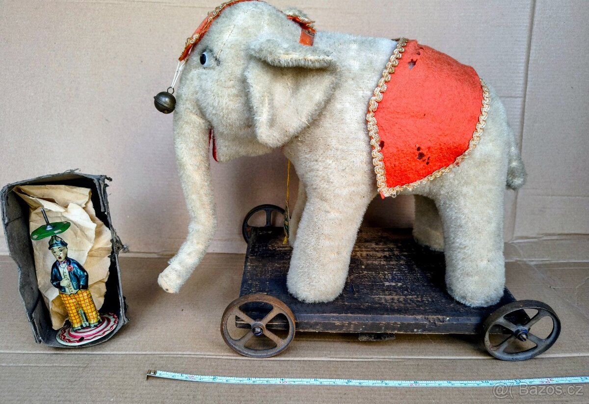 Steiff elephant + plechová postavička