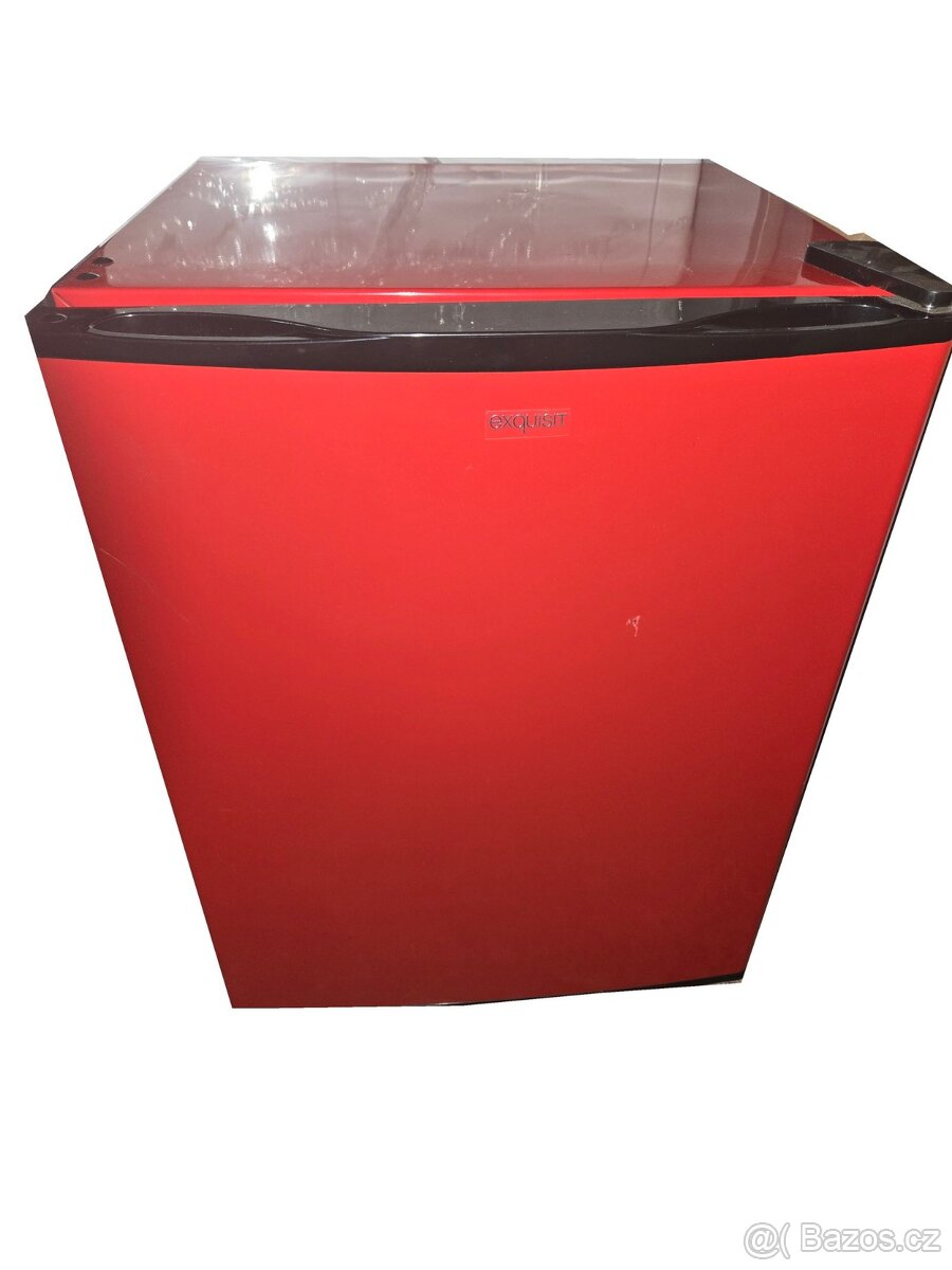 ČERVENÝ mrazák, 42L, výška 63cm