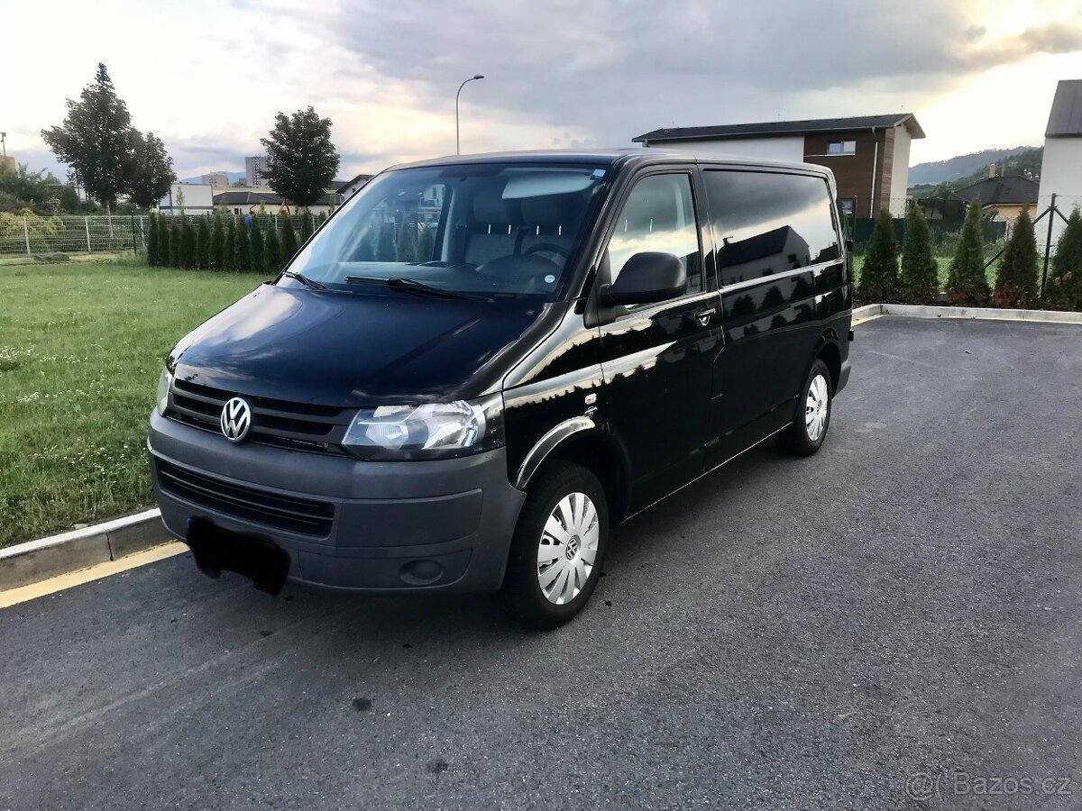 Volkswagen Transporter T5 2.0 tdi