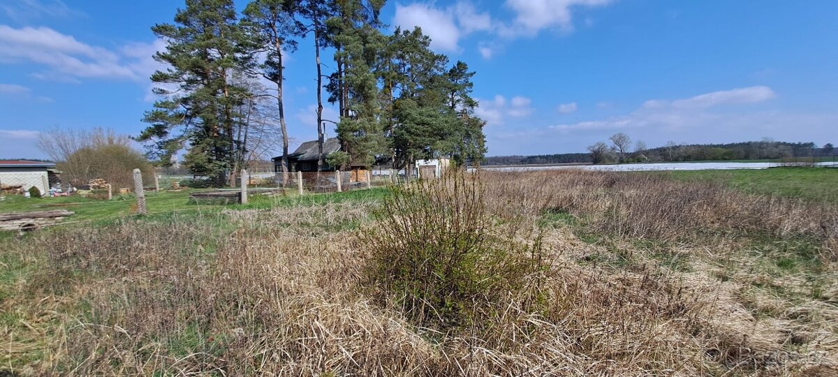 Prodej stavebního pozemku 1267 m² Sadská 1​ ​2​0​0​ ​0​0​0​