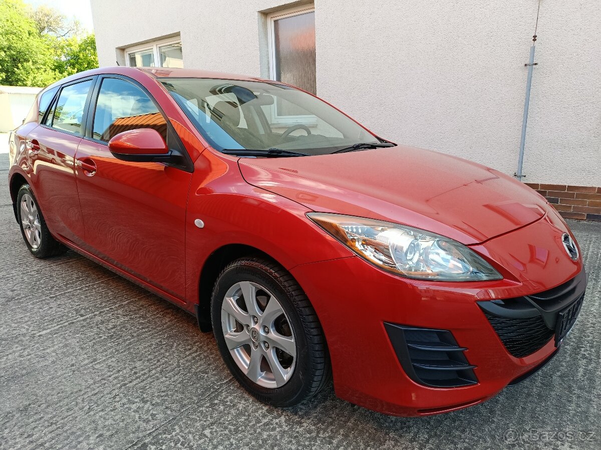 Mazda 3 1.6i 77 KW Garance km Bez Koroze ( Skvělý Stav )