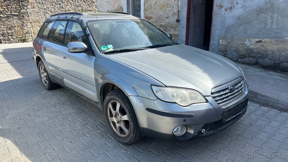 Subaru Outback 2.5i 2007 manuál LPG - DO LESA/NA HORY