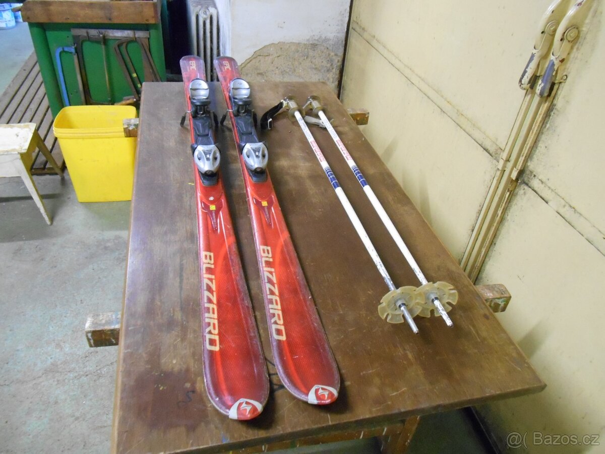 Lyže Blizzard 159cm s vázáním a hůlkami