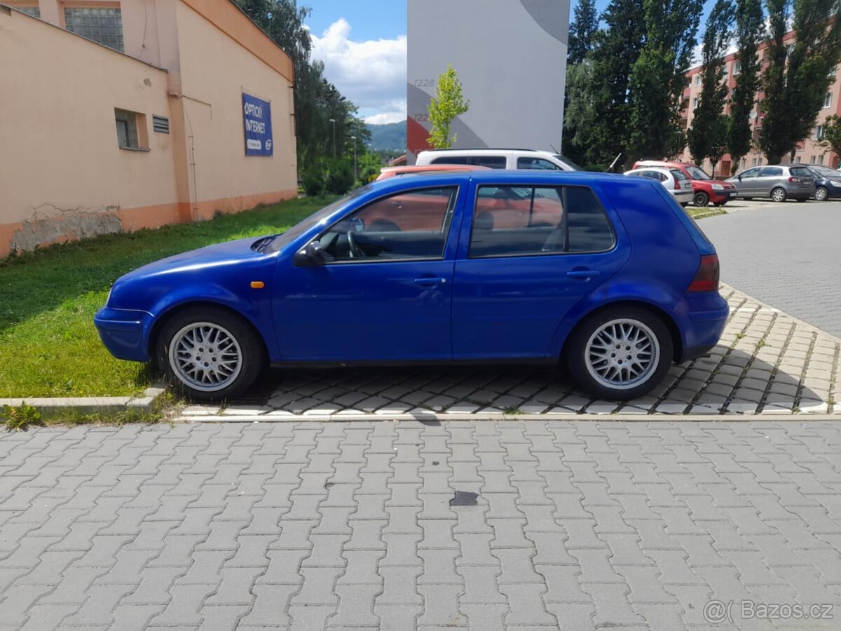 Volkswagen Golf 1.8 92kw