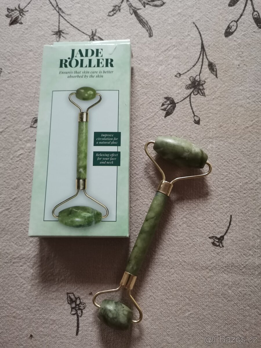 Masážní, jadeitový roller na obličej - nový