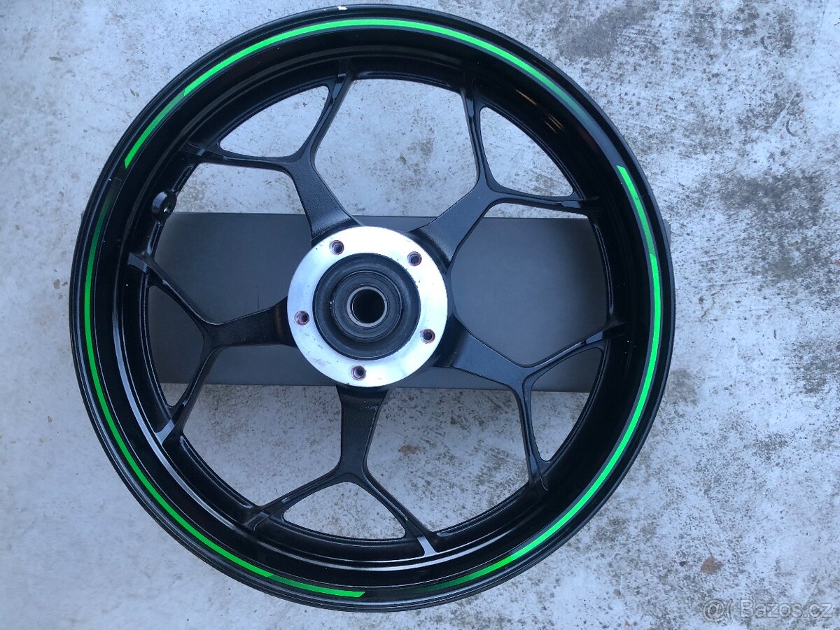 Přední kolo Kawasaki ZX10