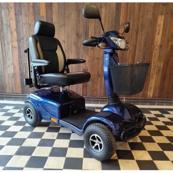Elektrický čtyřkolový skútr
