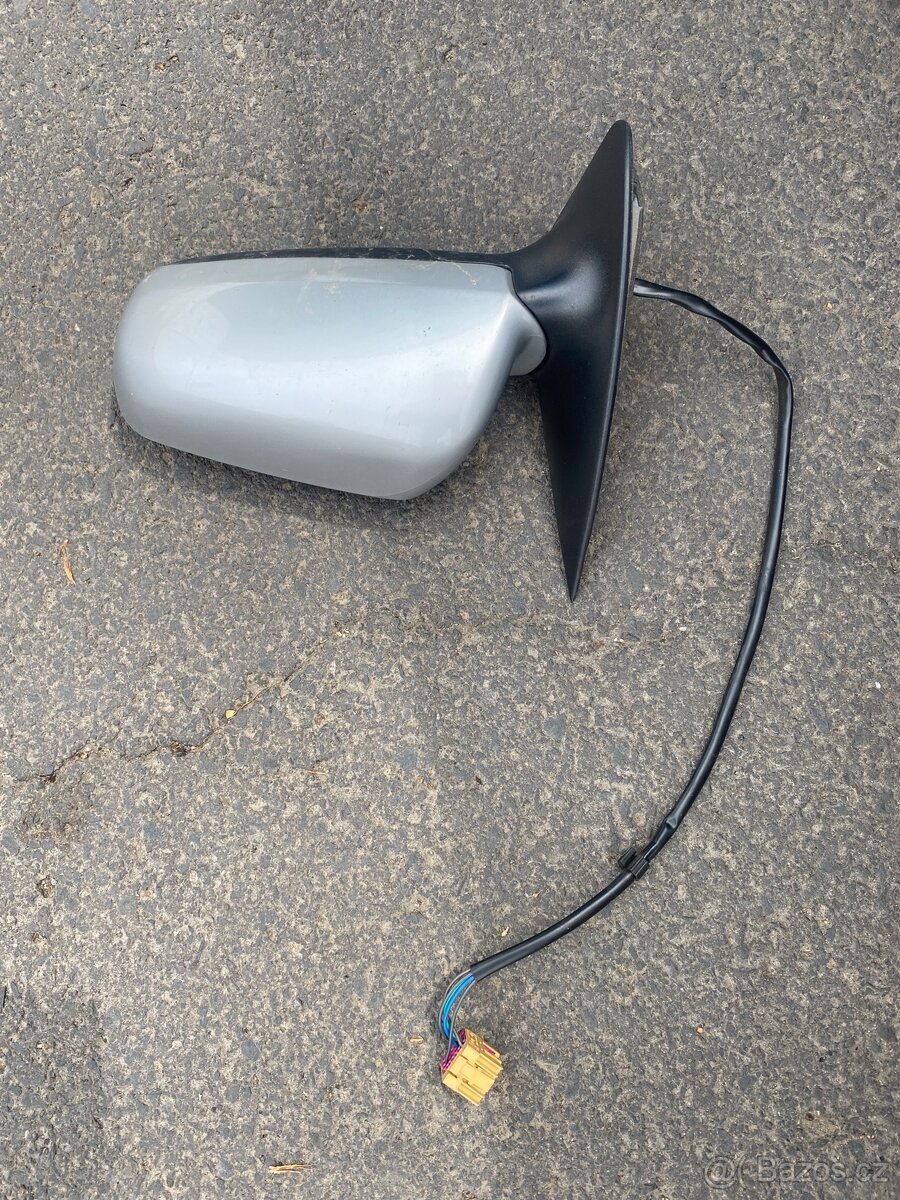zrcatko fabia