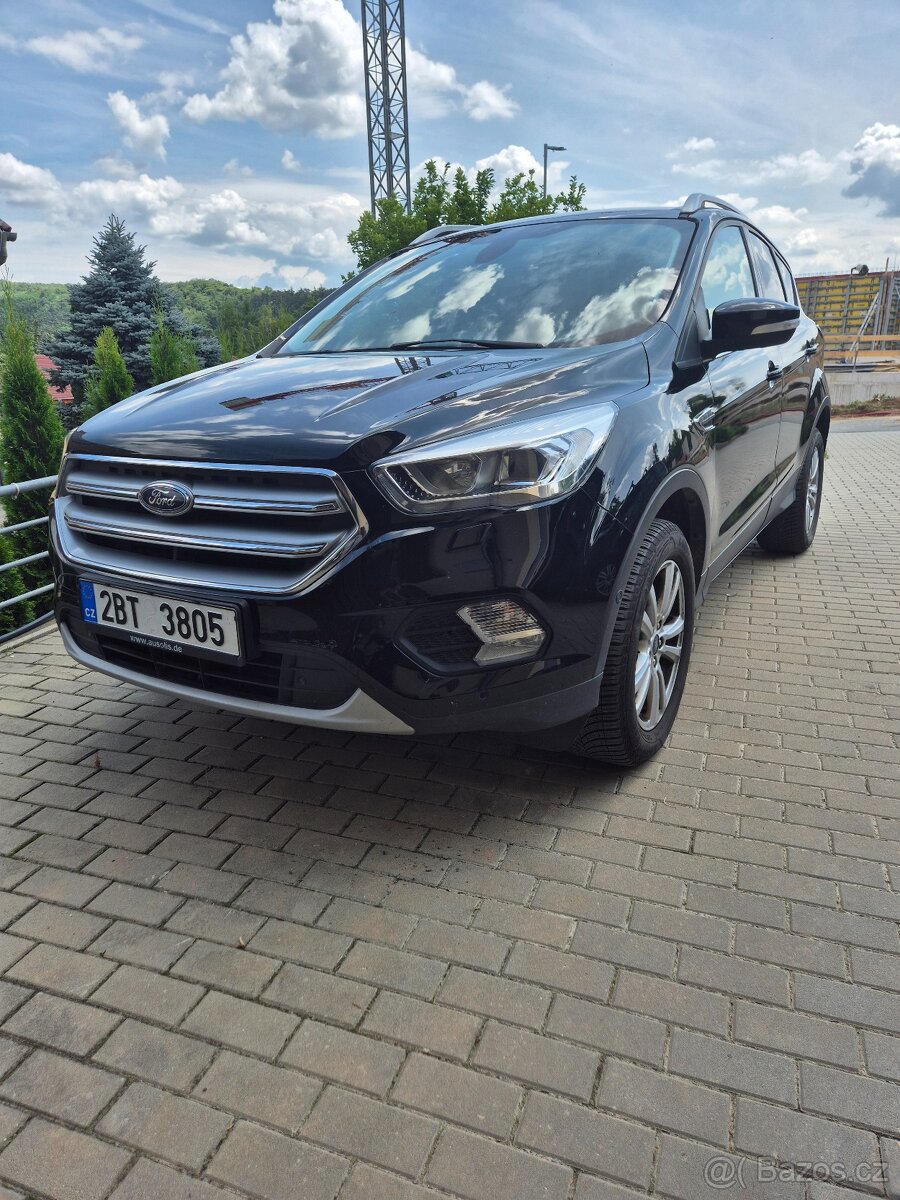Prodám Ford KUGA, rok 2019, najeto 80 000km