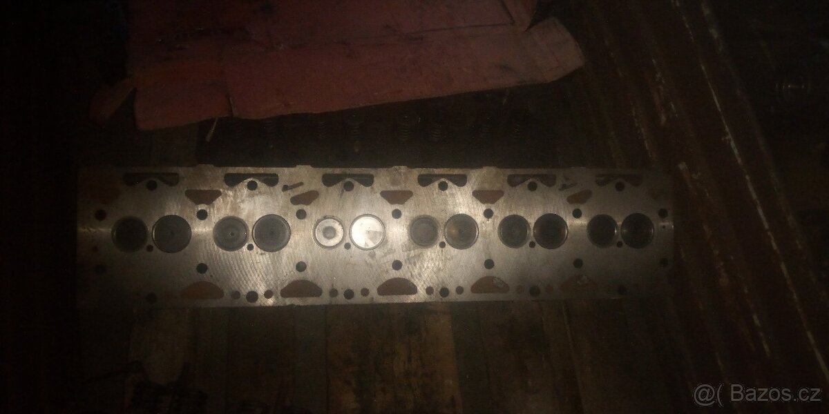 hlavy motoru na 6v crystal