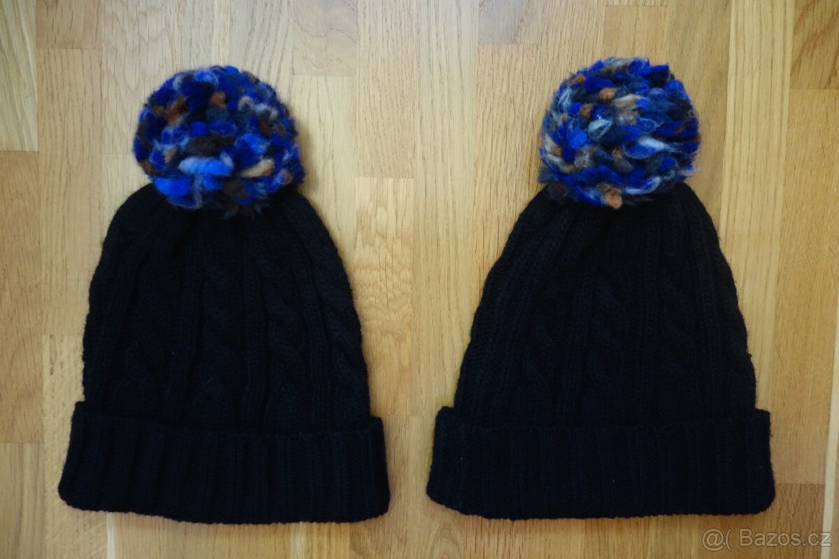2x černá N.O.V.Á zimní čepice pro dvojčata vel.134